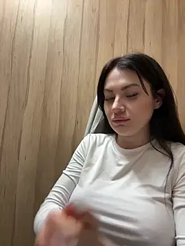 Snapshot of Wet__Bunny chatting on 4, 3, 2025 Wet  Bunny online show from 4, 3, 2025