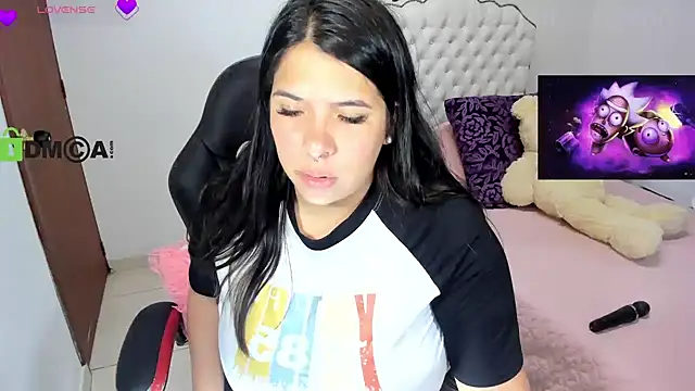 Snapshot of Karlathompson chatting on 30, 1, 2025 Karlathompson online show from 30, 1, 2025