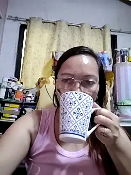 Snapshot of asianwet4u chatting on 1, 3, 2025 asianwet4u online show from 1, 3, 2025