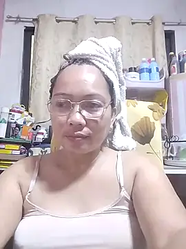 Snapshot of asianwet4u chatting on 1, 3, 2025 asianwet4u online show from 1, 3, 2025