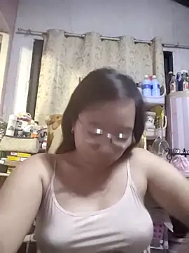 Snapshot of asianwet4u chatting on 1, 3, 2025 asianwet4u online show from 1, 3, 2025