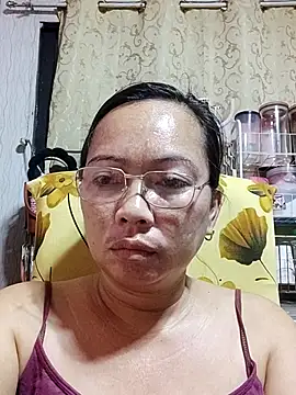 Snapshot of asianwet4u chatting on 3, 3, 2025 asianwet4u online show from 3, 3, 2025