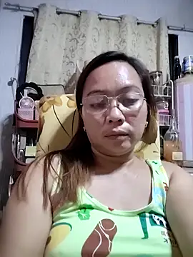 Snapshot of asianwet4u chatting on 4, 3, 2025 asianwet4u online show from 4, 3, 2025