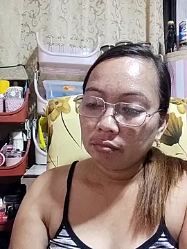 Snapshot of asianwet4u chatting on 5, 3, 2025 asianwet4u online show from 5, 3, 2025