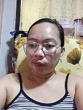 Snapshot of asianwet4u chatting on 6, 3, 2025 asianwet4u online show from 6, 3, 2025