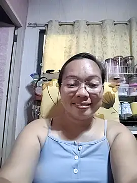 Snapshot of asianwet4u chatting on 8, 3, 2025 asianwet4u online show from 8, 3, 2025