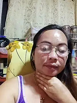 Snapshot of asianwet4u chatting on 13, 3, 2025 asianwet4u online show from 13, 3, 2025