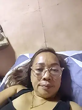 Snapshot of asianwet4u chatting on 11, 9, 2025 asianwet4u online show from 11, 9, 2025