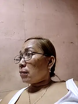 Snapshot of asianwet4u chatting on 28, 9, 2025 asianwet4u online show from 28, 9, 2025