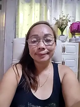 Snapshot of asianwet4u chatting on 3, 10, 2025 asianwet4u online show from 3, 10, 2025