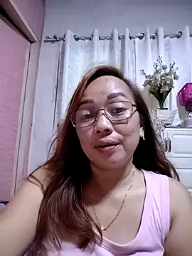 Snapshot of asianwet4u chatting on 5, 10, 2025 asianwet4u online show from 5, 10, 2025