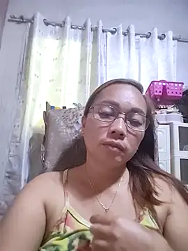 Snapshot of asianwet4u chatting on 10, 10, 2025 asianwet4u online show from 10, 10, 2025