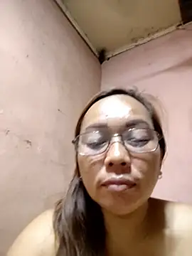 Snapshot of asianwet4u chatting on 30, 10, 2025 asianwet4u online show from 30, 10, 2025