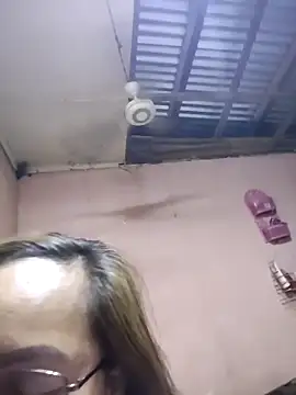 Snapshot of asianwet4u chatting on 11, 11, 2025 asianwet4u online show from 11, 11, 2025