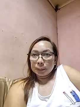 asianwet4u online show from 4, 5, 2026