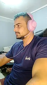 Fadinha-e-Raro online show from 21, 2, 2025