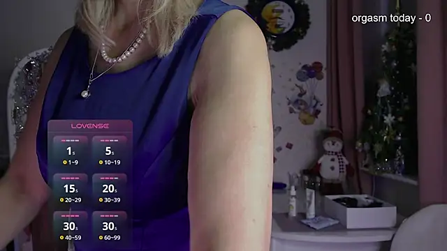 JuliaVilnet online show from 20, 12, 2024