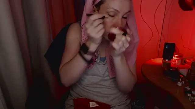 JohansonKatie online show from 15, 1, 2025