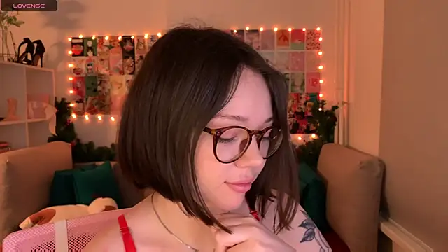MilenaSaint online show from 14, 12, 2024