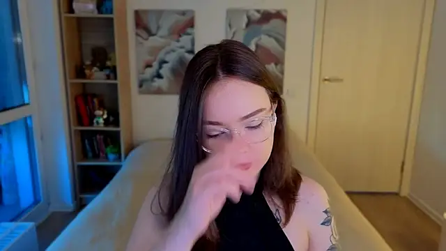 MilenaSaint online show from 8, 5, 2026