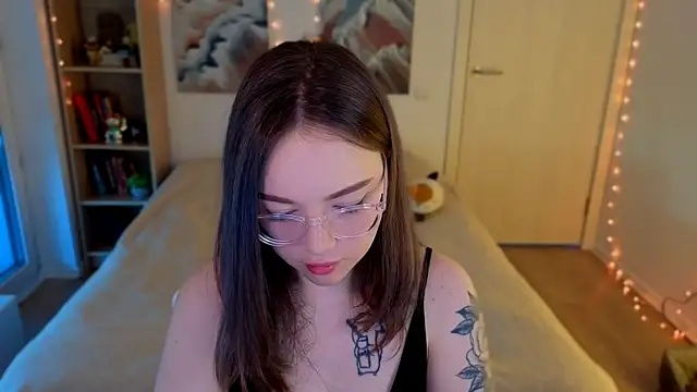 MilenaSaint online show from 9, 5, 2026