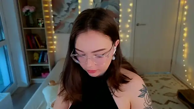 MilenaSaint online show from 11, 6, 2026