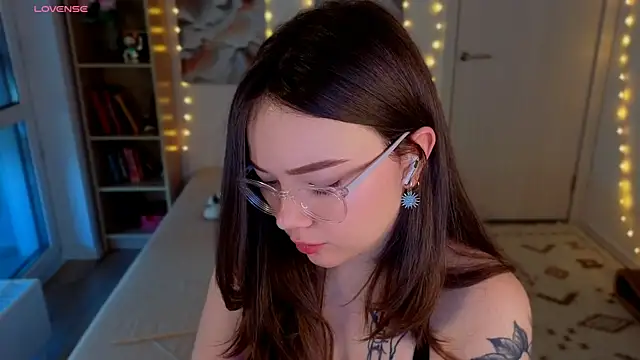 MilenaSaint online show from 28, 6, 2026