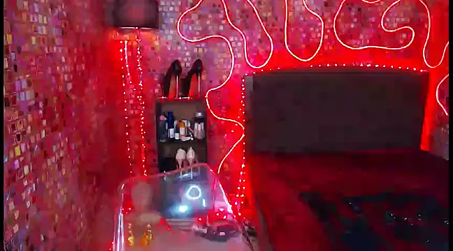 KylieMaxwellCaulfield TS online show from 21, 3, 2025