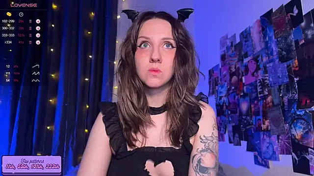 HotaruTomo online show from 5, 11, 2025