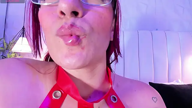 naughty flower18 online show from 18, 12, 2024