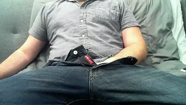 holeymoley25 online show from 7, 3, 2025