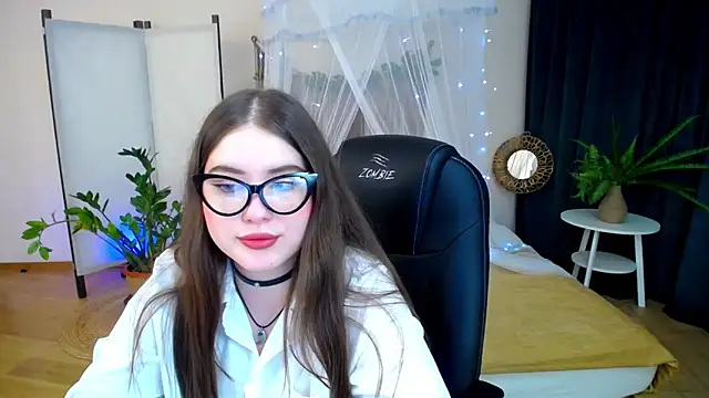 NicoleFoxery online show from 6, 2, 2025