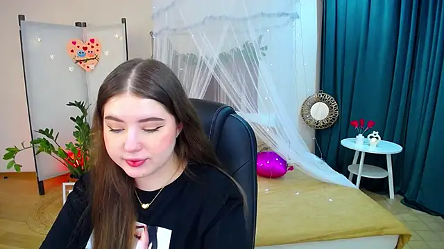 NicoleFoxery online show from 17, 2, 2025