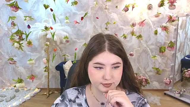 NicoleFoxery online show from 27, 6, 2026