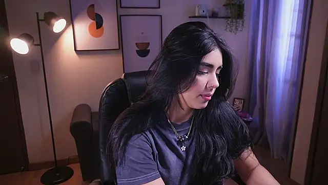 Snapshot of Isabella_dior chatting on 29, 11, 2025 Isabella dior online show from 29, 11, 2025