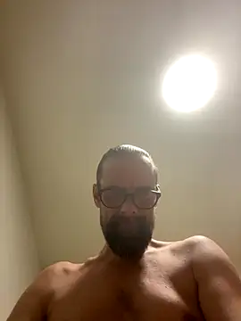 Snapshot of Platinum211 chatting on 22, 12, 2025 Platinum211 online show from 22, 12, 2025