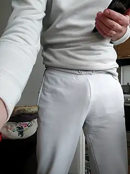 MlodyDres online show from 17, 12, 2025