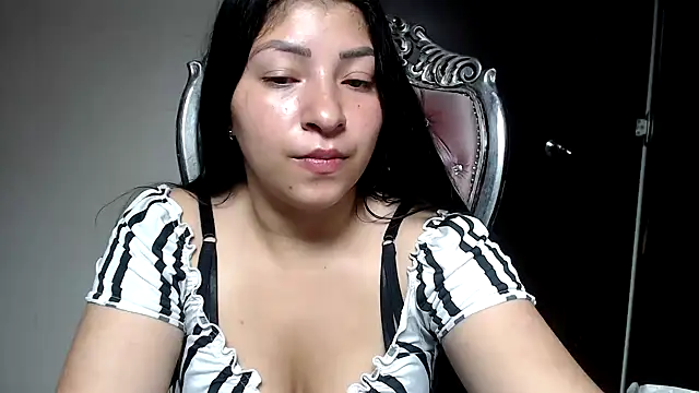 Snapshot of holly20a chatting on 21, 12, 2024 holly20a online show from 21, 12, 2024