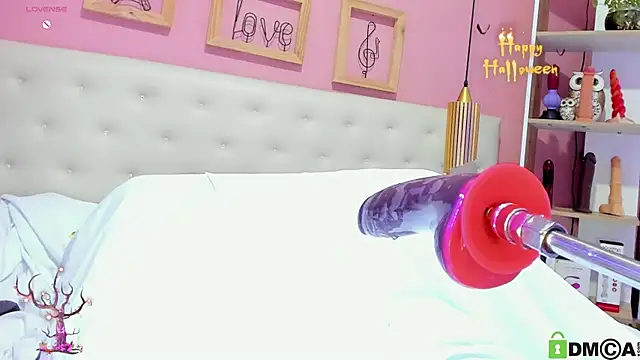 Snapshot of leylla_ chatting on 24, 10, 2025 leylla  online show from 24, 10, 2025