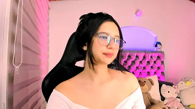 Luniverse online show from 1, 12, 2025