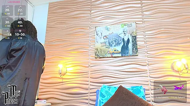 mia pineda online show from 30, 9, 2025