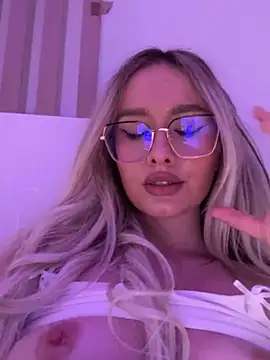 mollyxxx online show from 12, 1, 2025