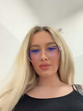 mollyxxx online show from 18, 2, 2025