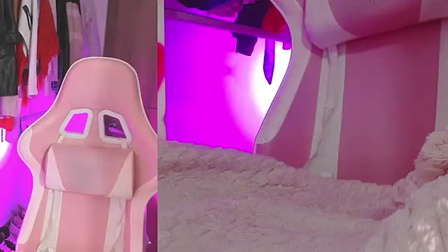 Snapshot of KataFerreira777 chatting on 30, 11, 2025 KataFerreira777 online show from 30, 11, 2025