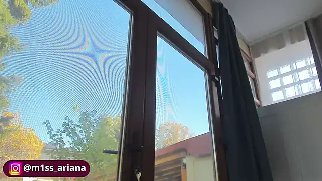 Snapshot of Miss_Ariana_ chatting on 2, 11, 2025 Miss Ariana online show from 2, 11, 2025