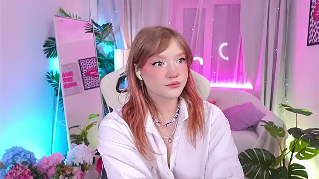 Snapshot of Crazy_Wine chatting on 25, 9, 2025 Crazy Wine online show from 25, 9, 2025