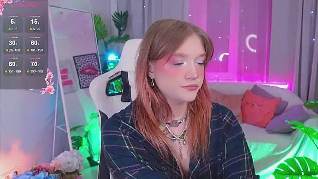 Snapshot of Crazy_Wine chatting on 4, 10, 2025 Crazy Wine online show from 4, 10, 2025