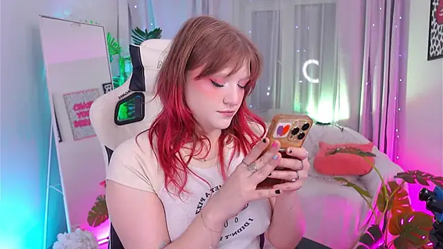 Snapshot of Crazy_Wine chatting on 23, 10, 2025 Crazy Wine online show from 23, 10, 2025