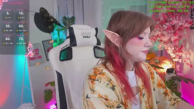 Snapshot of Crazy_Wine chatting on 28, 10, 2025 Crazy Wine online show from 28, 10, 2025