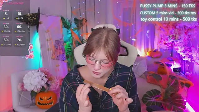 Snapshot of Crazy_Wine chatting on 31, 10, 2025 Crazy Wine online show from 31, 10, 2025